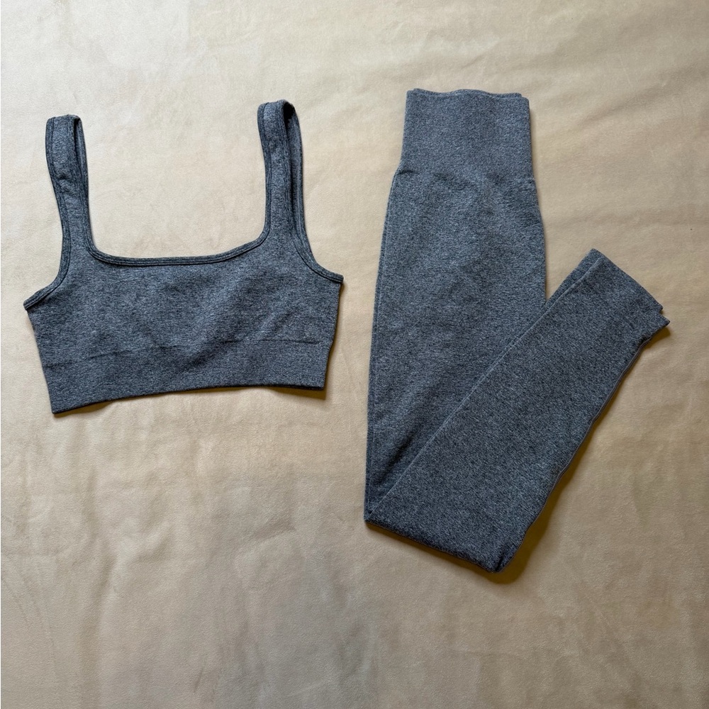 2 workout sets - Picture 3 of 5